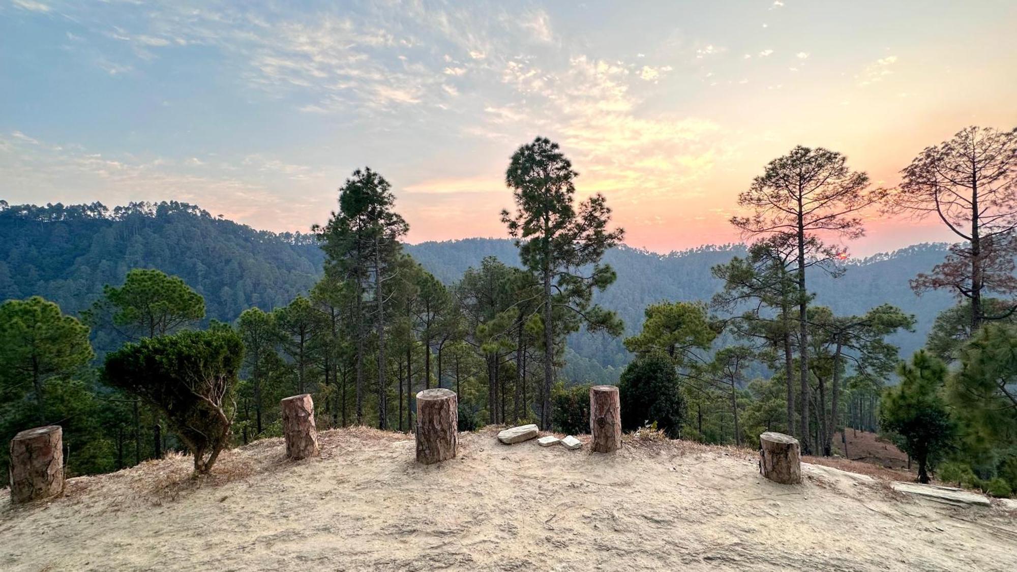 Joshi Cottage Binsar Ngoại thất bức ảnh